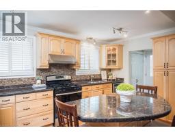 Kitchen - 1237 Redbank Crescent, Oakville, ON L6H1Y4 Photo 10