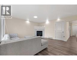 3pc Bathroom - 71 Kinlea Link Nw, Calgary, AB T3R0C3 Photo 7