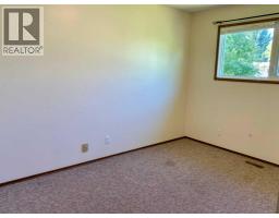 1908 18 Street N, Lethbridge, AB T1H4H2 Photo 13