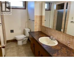1908 18 Street N, Lethbridge, AB T1H4H2 Photo 21