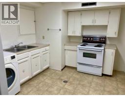 1908 18 Street N, Lethbridge, AB T1H4H2 Photo 24