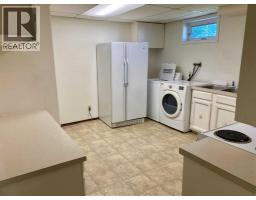 1908 18 Street N, Lethbridge, AB T1H4H2 Photo 23