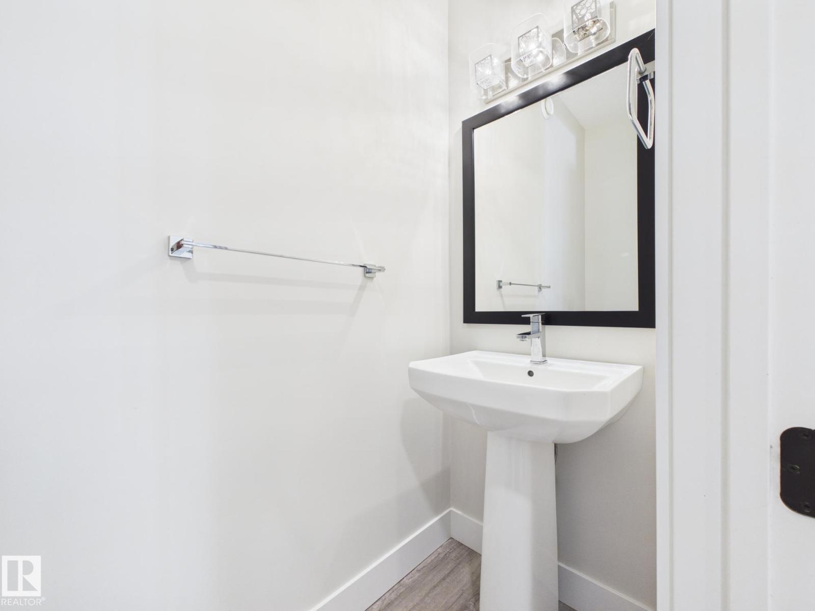 #11 230 EDGEMONT RD NW - Image 17