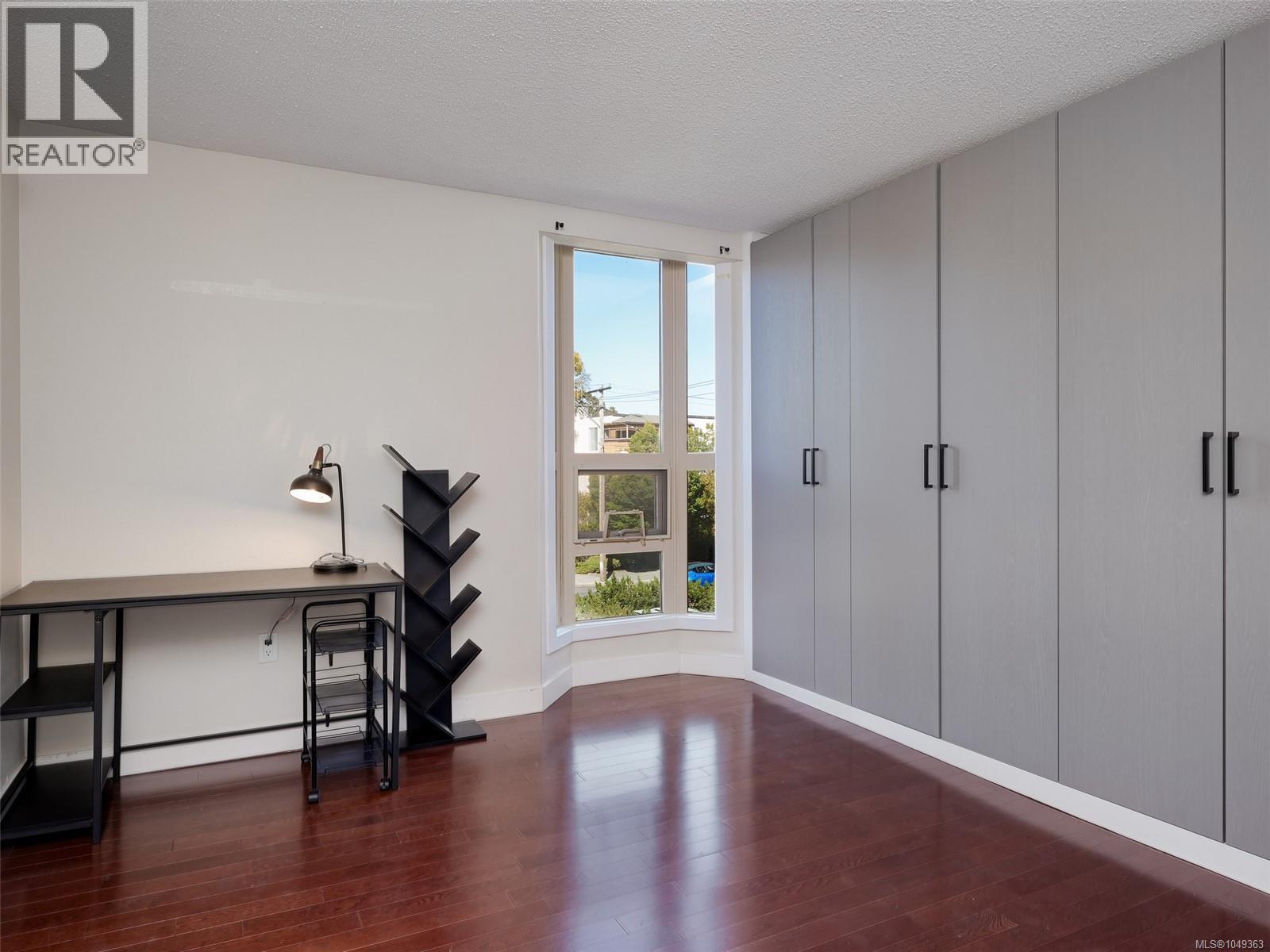 206 1545 Pandora Avenue, Victoria
