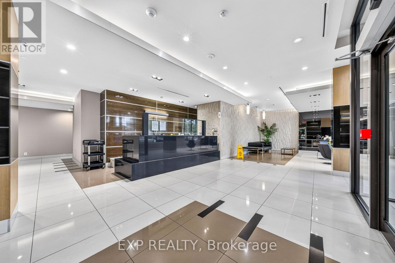 612 - 1 DE BOERS DRIVE, Toronto (York University Heights) — photo 8