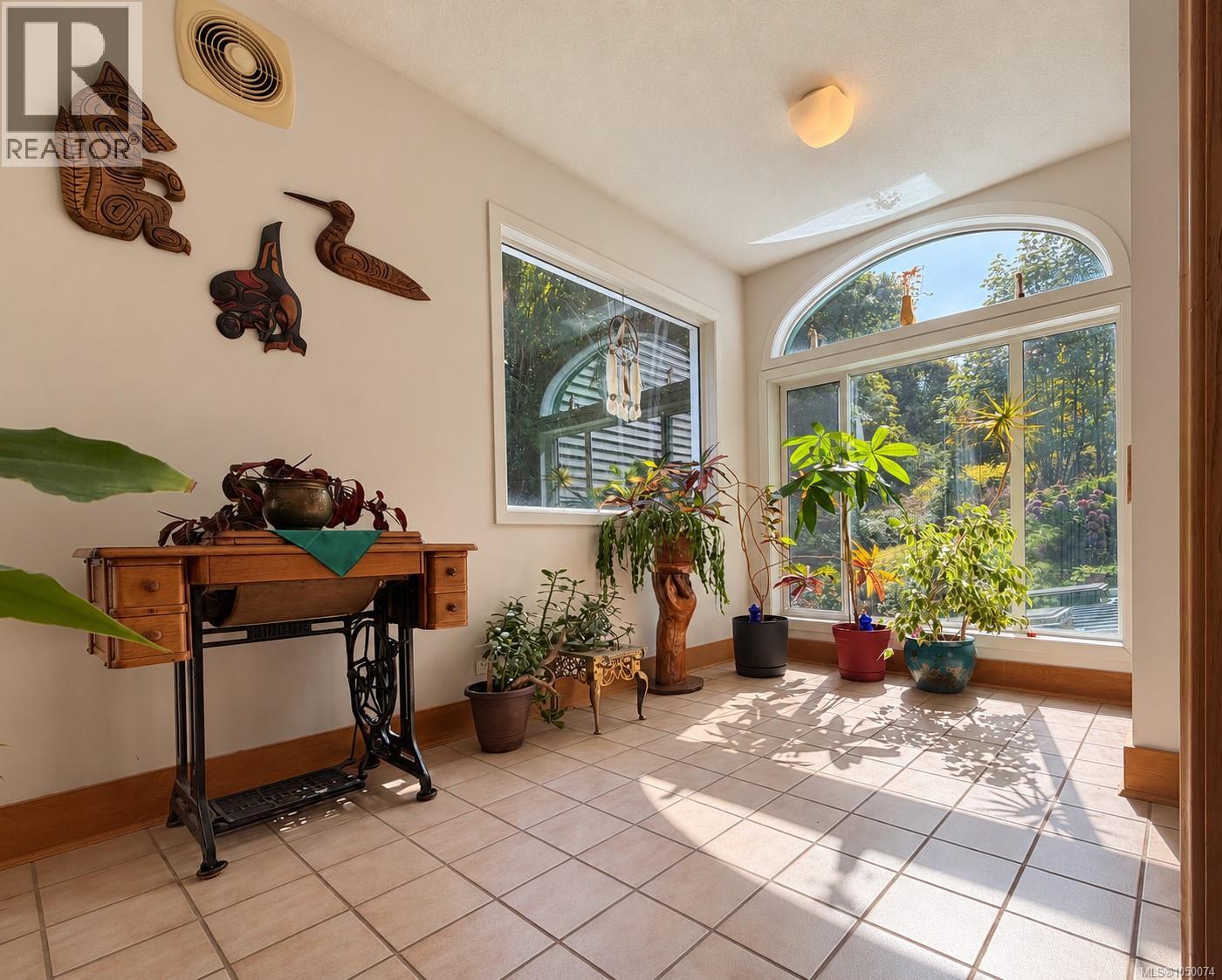 7815 Lantzville Rd - Image 65