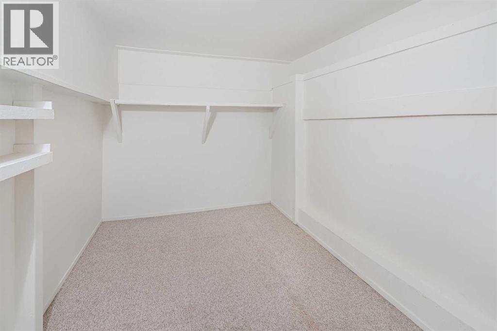 8335 47 Avenue NW - 25