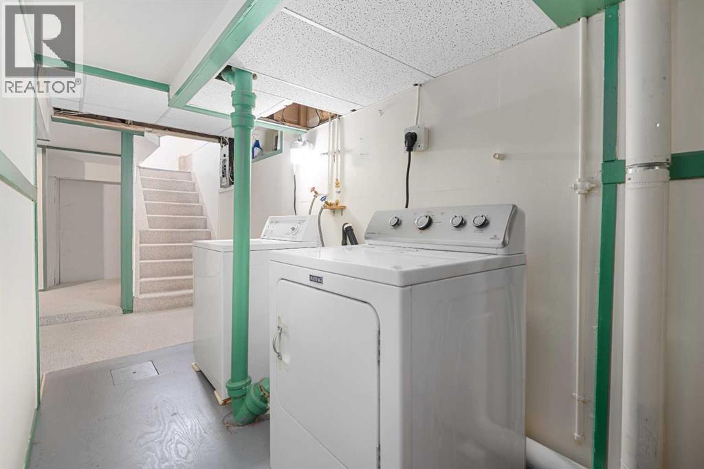 8335 47 Avenue NW - 26