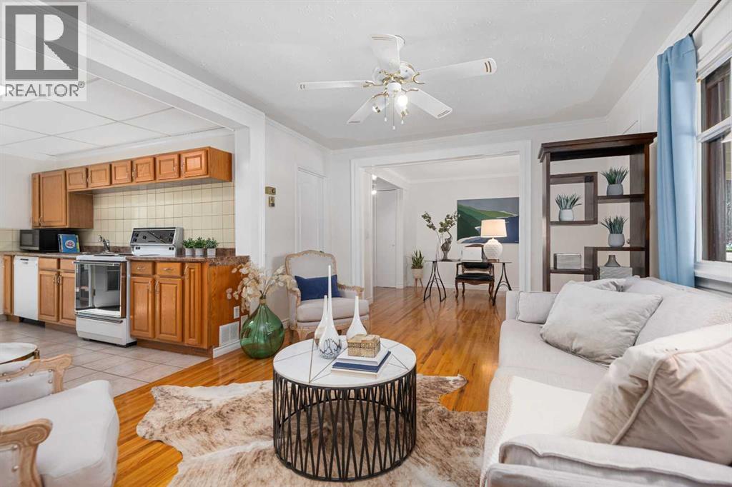 8335 47 Avenue NW - Image 8
