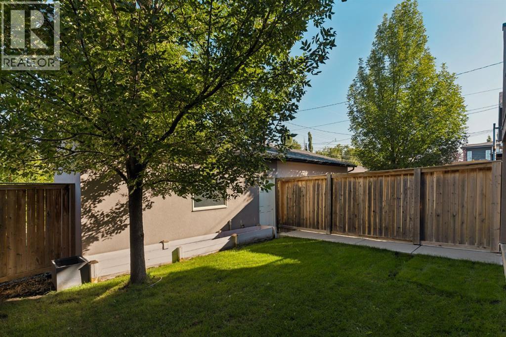 124 25 Avenue NE - 45