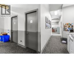 1025 Trench Place, Kelowna, BC V1Y9Y4 Photo 12