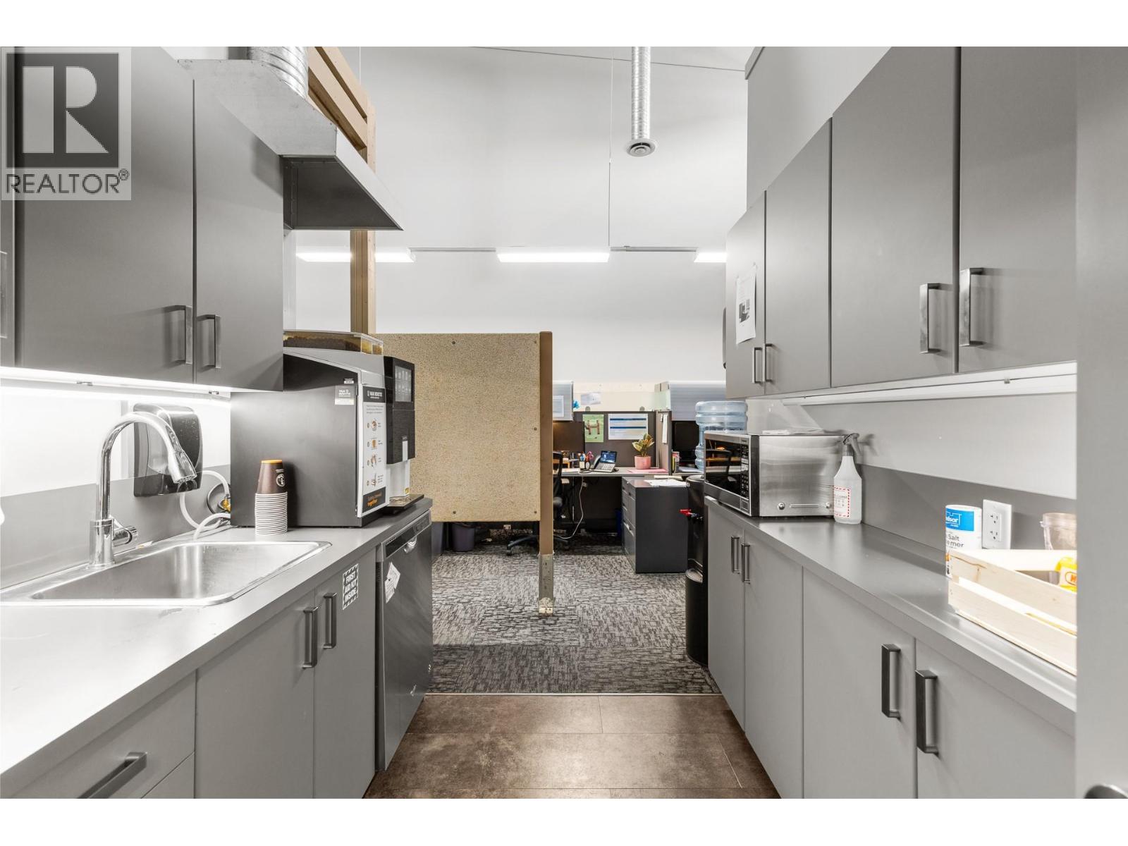  1025 Trench Place, Kelowna