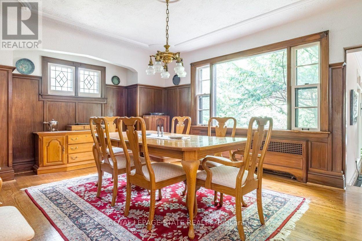 18 FORSYTH AVENUE N - 12