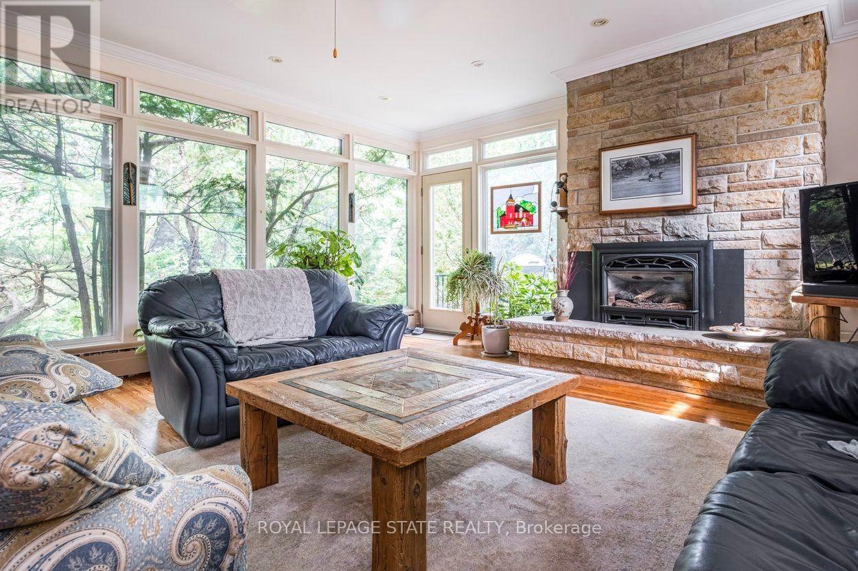 18 FORSYTH AVENUE N - 23