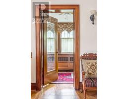 Family room - 18 Forsyth Avenue N, Hamilton, ON L8S4E1 Photo 15