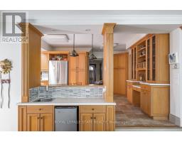 18 Forsyth Avenue N, Hamilton, ON L8S4E1 Photo 21