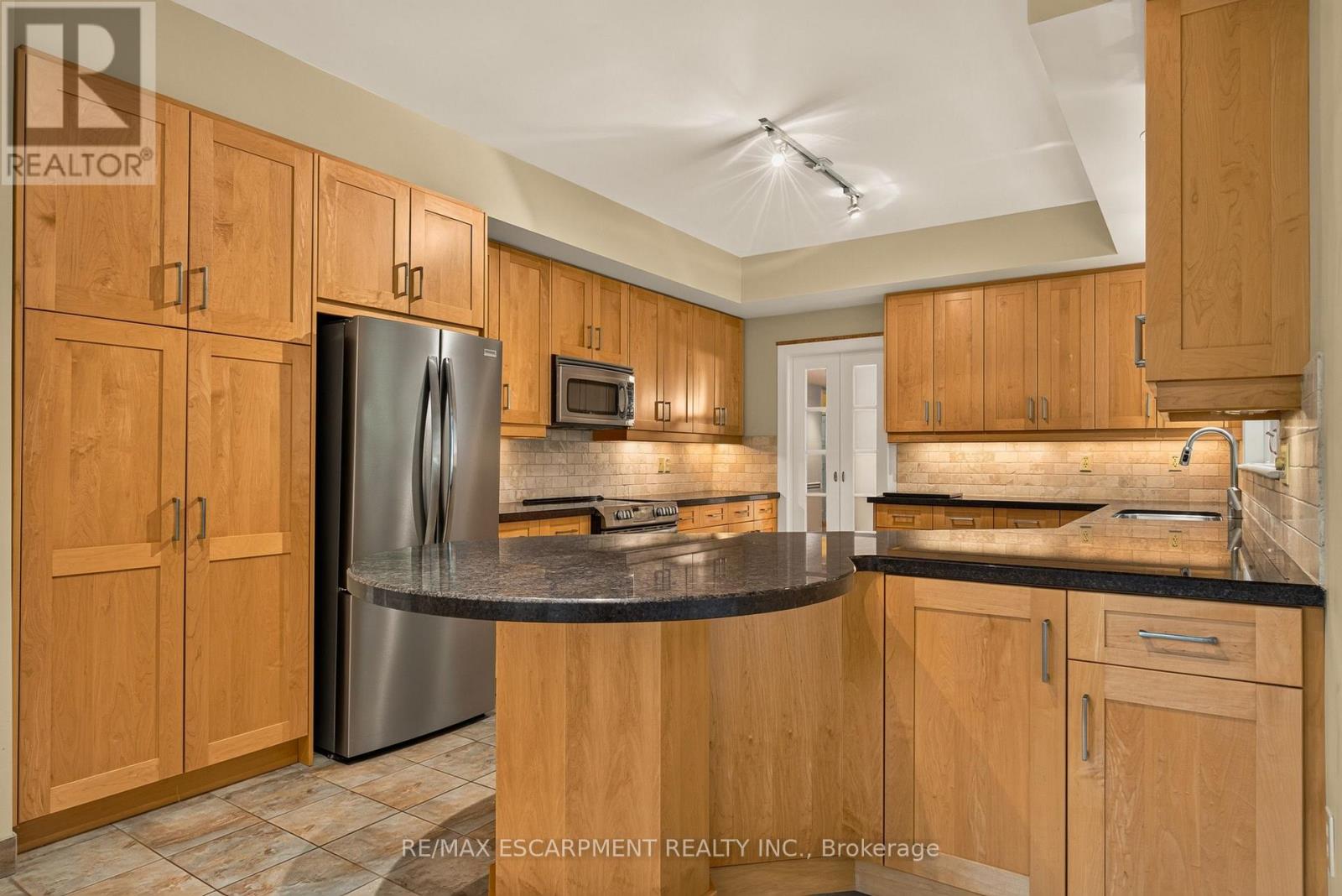 539 ONTARIO STREET, Hamilton (Ancaster) — photo 10
