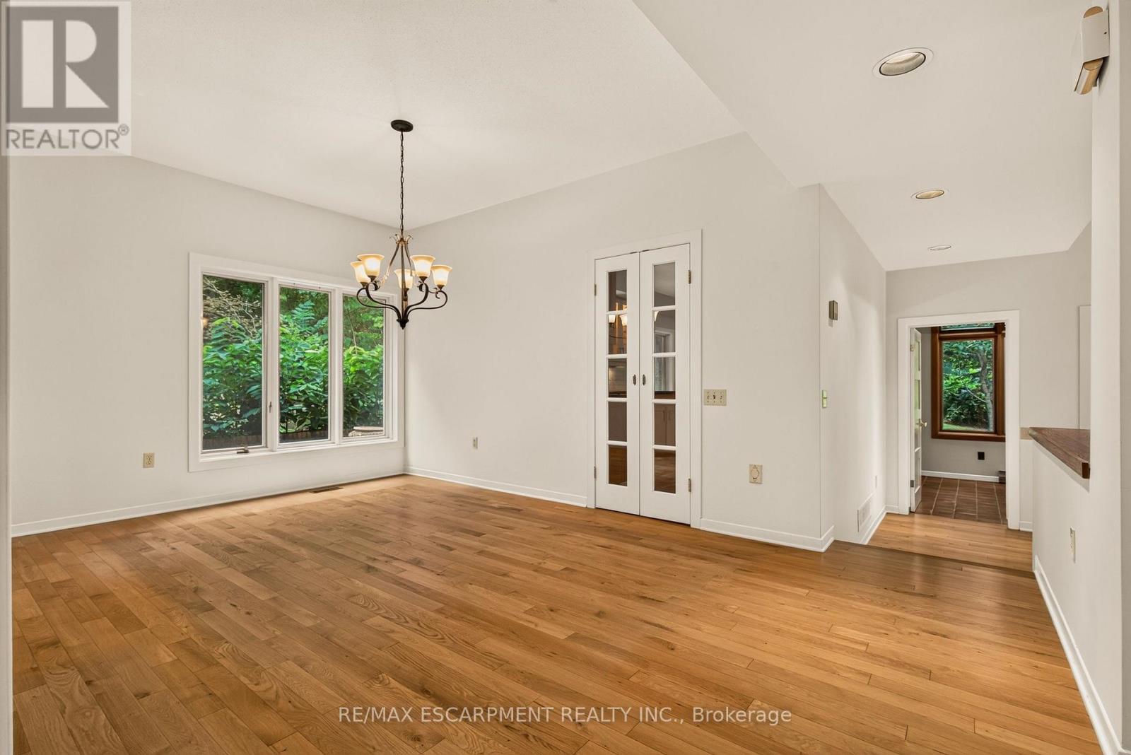 539 ONTARIO STREET, Hamilton (Ancaster) — photo 5