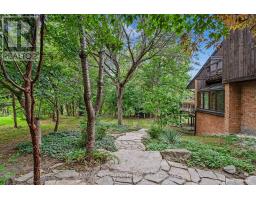 539 Ontario Street, Hamilton, ON L9G3E1 Photo 45