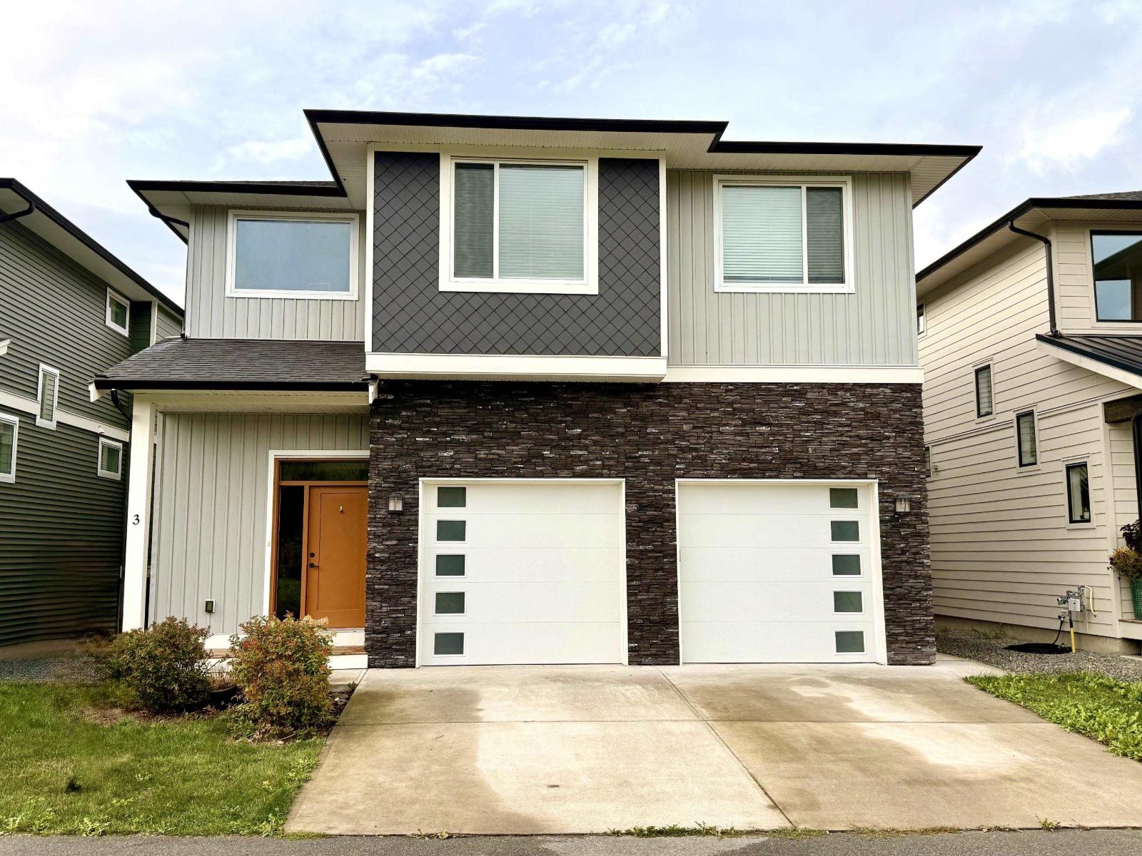 3 1871 AGASSIZ AVENUE, Agassiz