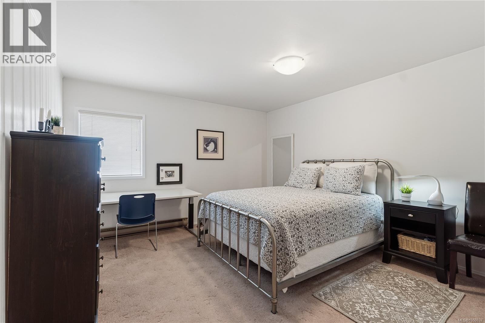 1 Sylvan Cres - 25