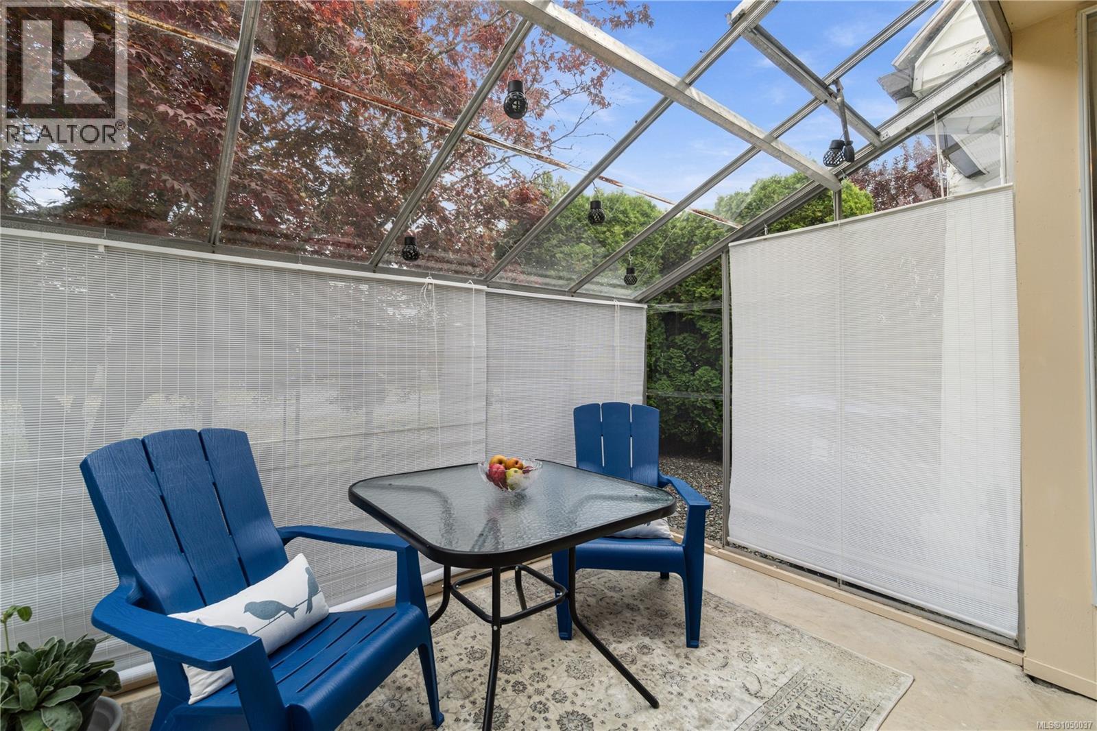 1 Sylvan Cres - 16
