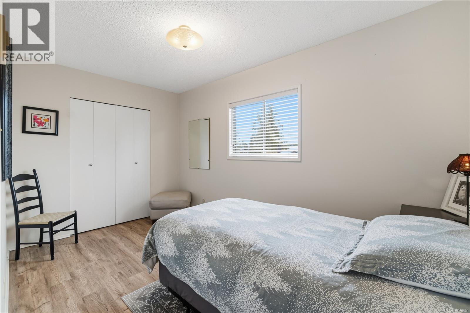 1 Sylvan Cres - Image 32