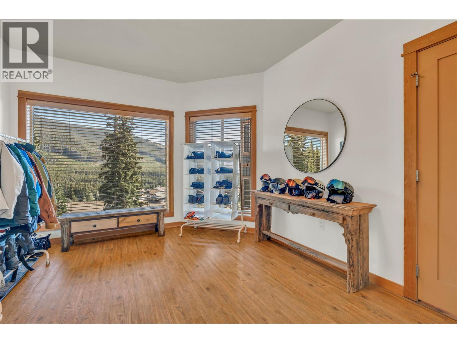 #14 306 Creekview Road - 7