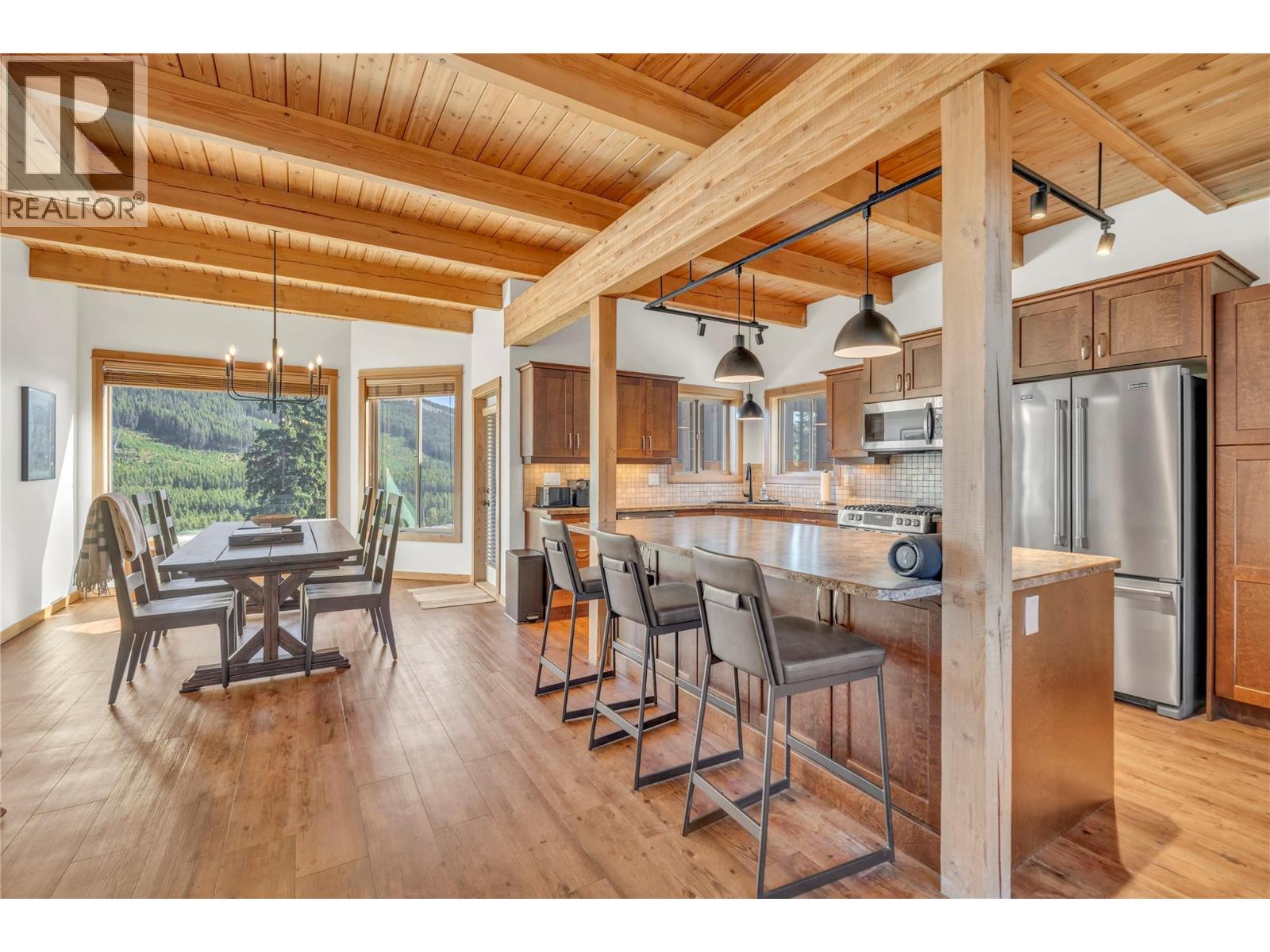 #14 306 Creekview Road - 12