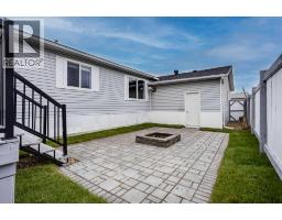 Primary Bedroom - 193 Mitchell Drive, Fort Mcmurray, AB T9K2P1 Photo 7