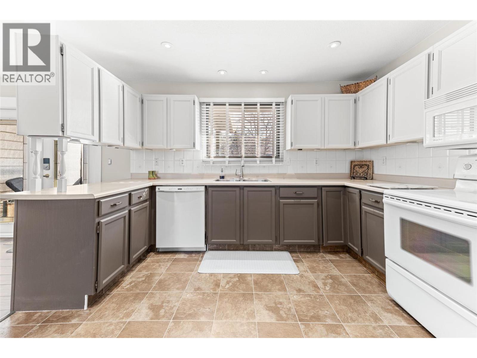  4477 Gordon Drive, Kelowna