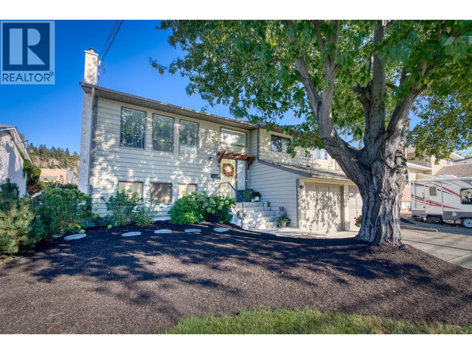  4477 Gordon Drive, Kelowna