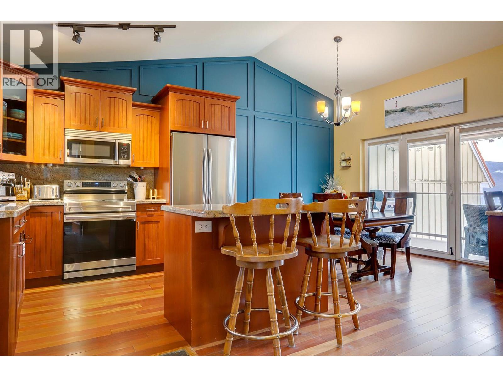 #104 500 Old Spallumcheen Road - 8