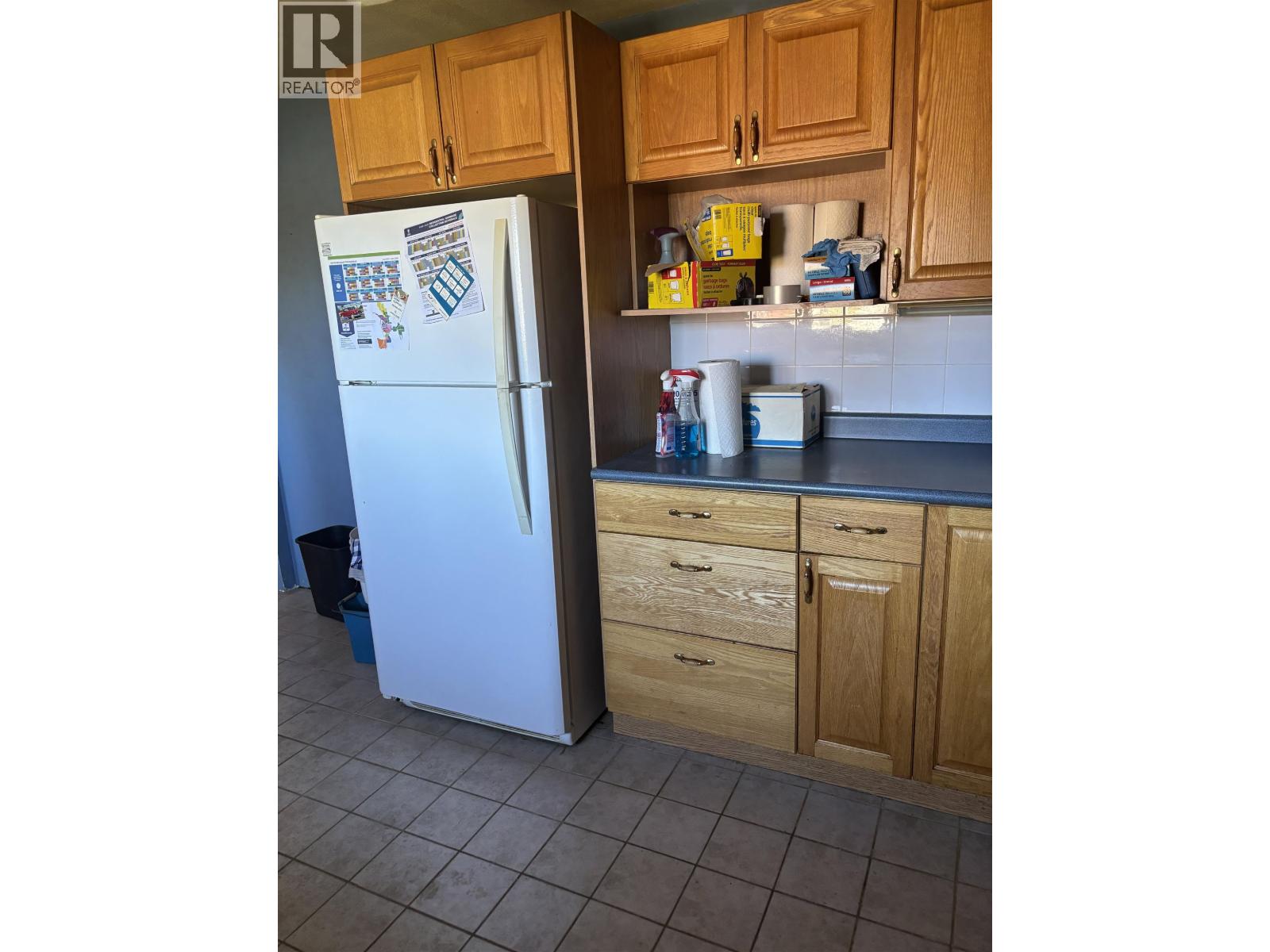 #BC 2275 WEBBER CRESCENT - 7