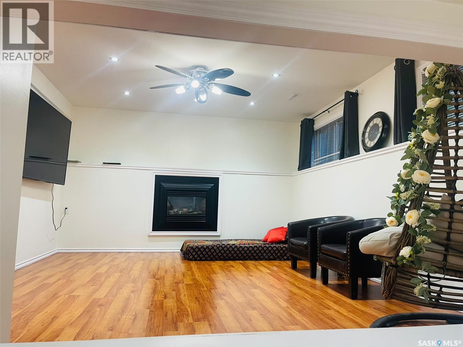 455 Kingsmere BOULEVARD - 17