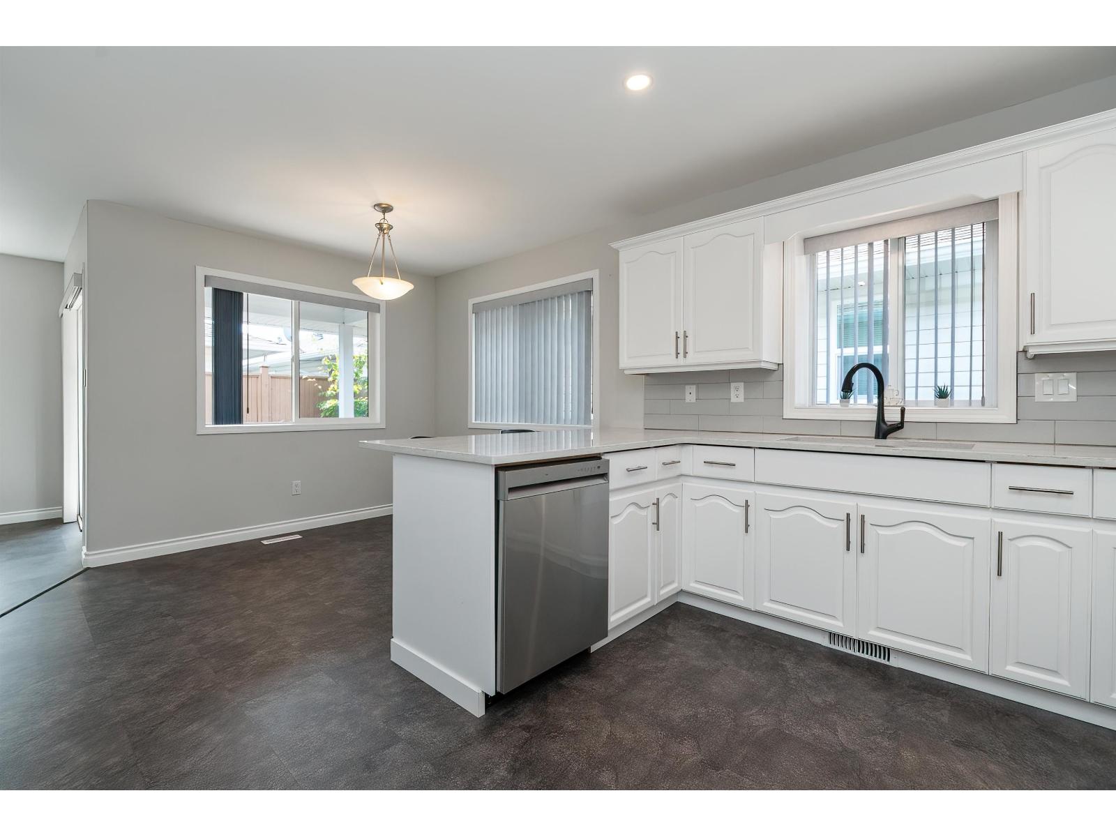 42 46485 AIRPORT ROAD, Chilliwack Proper South, Chilliwack