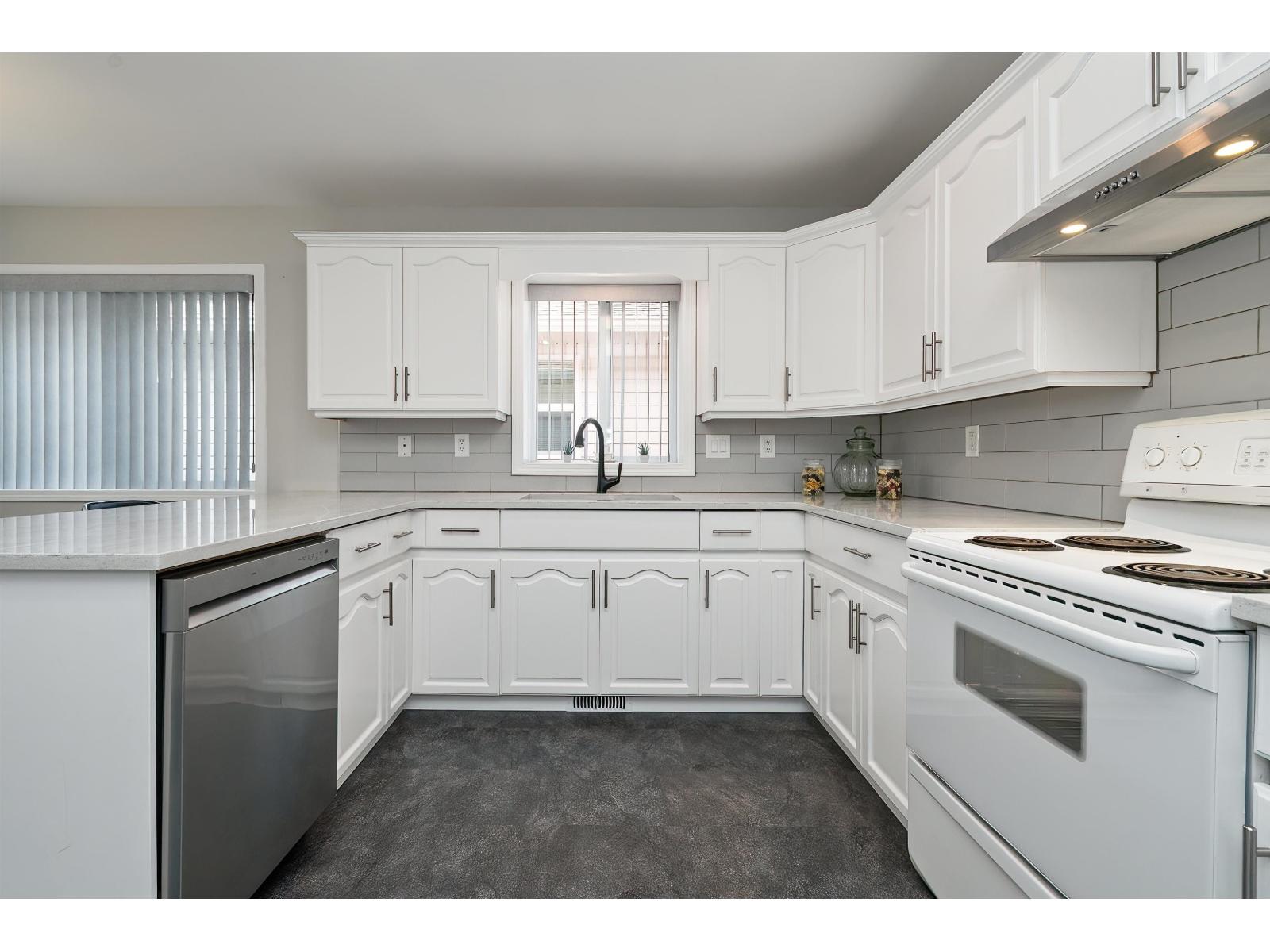42 46485 AIRPORT ROAD, Chilliwack Proper South, Chilliwack