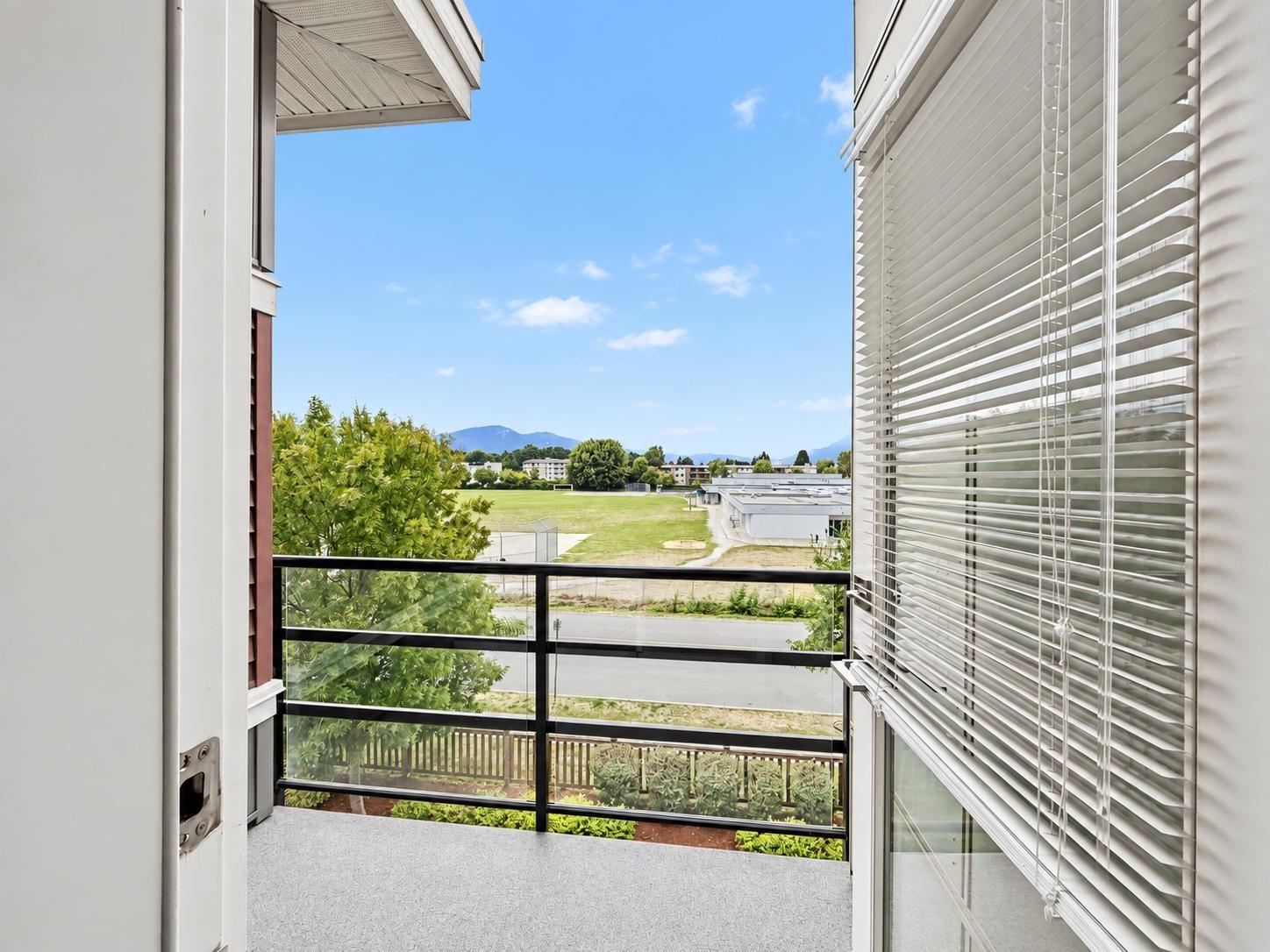 3 8466 MIDTOWN WAY, Chilliwack Proper South, Chilliwack