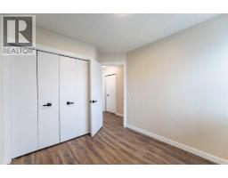 Hall - 206 Saratoga Close Ne, Calgary, AB T1Y7A1 Photo 14