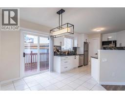 4pc Bathroom - 206 Saratoga Close Ne, Calgary, AB T1Y7A1 Photo 8