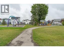 206 Saratoga Close Ne, Calgary, AB T1Y7A1 Photo 34