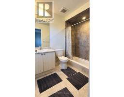 5 #upper - 15 Peach Street, Thorold, ON L2V0P5 Photo 8