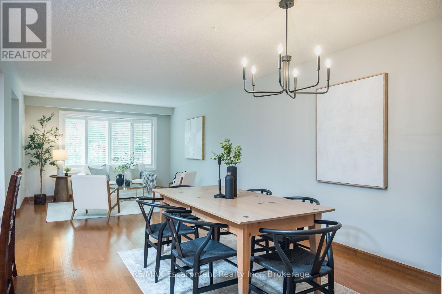 1237 REDBANK CRESCENT, Oakville (CP College Park) — photo 4