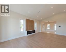 5972/74 Barnacle Street, Sechelt, BC V7Z0V4 Photo 14