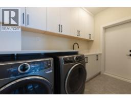 5972/74 Barnacle Street, Sechelt, BC V7Z0V4 Photo 26