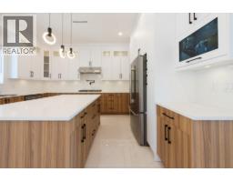 5972/74 Barnacle Street, Sechelt, BC V7Z0V4 Photo 9