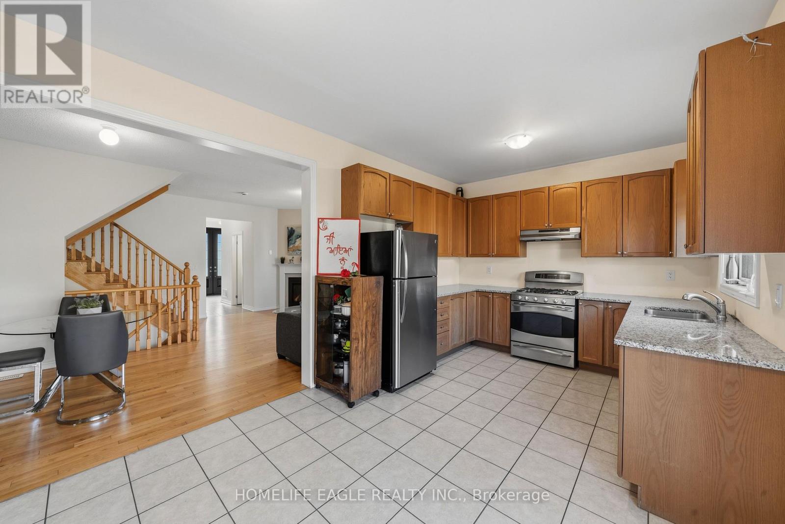 746 YARFIELD CRESCENT - 6