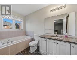 746 Yarfield Crescent, Newmarket, ON L3X0H4 Photo 10