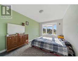 746 Yarfield Crescent, Newmarket, ON L3X0H4 Photo 11