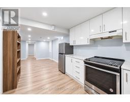 746 Yarfield Crescent, Newmarket, ON L3X0H4 Photo 13